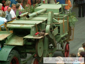 37bfahrbahreDreschmaschine